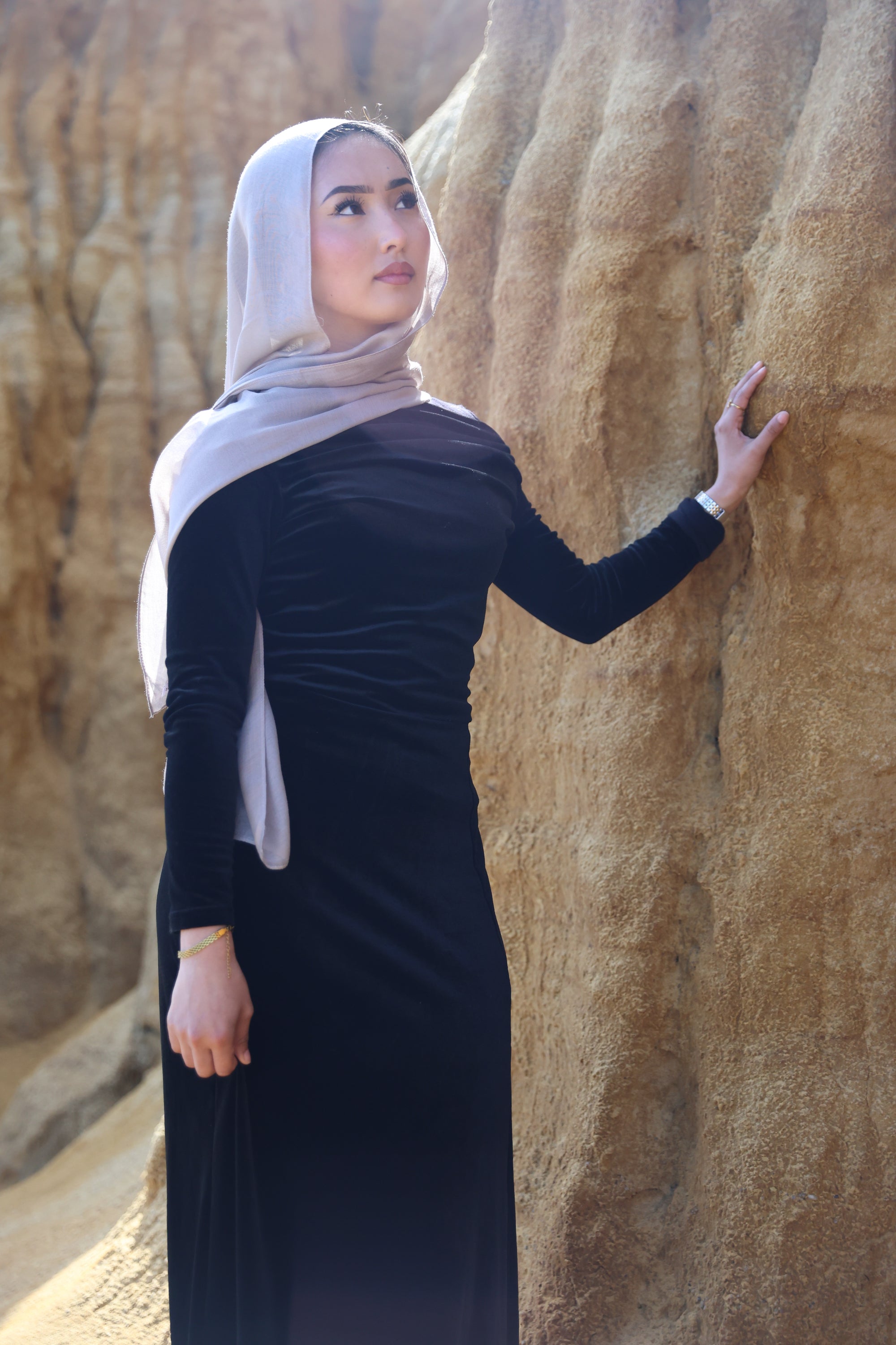 Foundation Modal Hijab