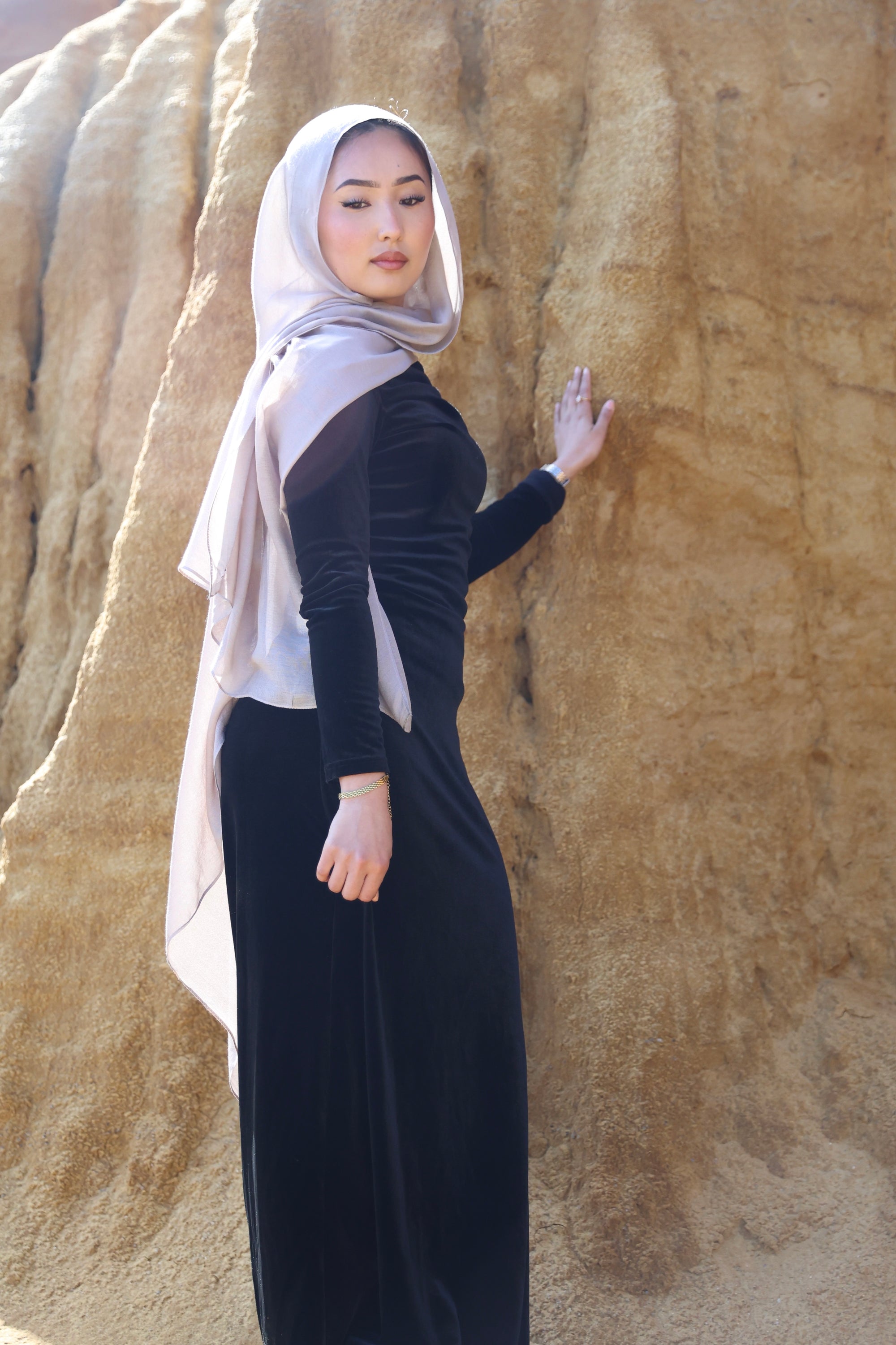 Foundation Modal Hijab